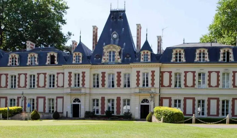 GOLF D'OZOIR LA FERRIERE
