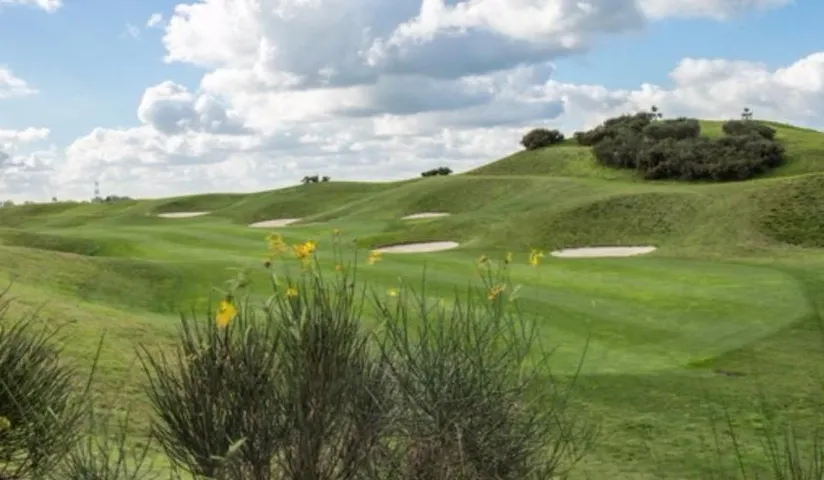 MERIGNIES GOLF COUNTRY CLUB
