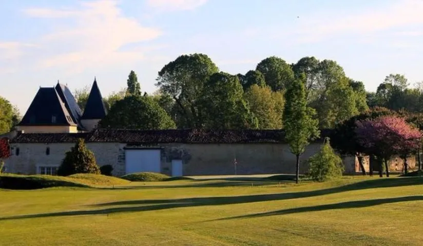 GOLF DU CHATEAU DE LA VALLADE