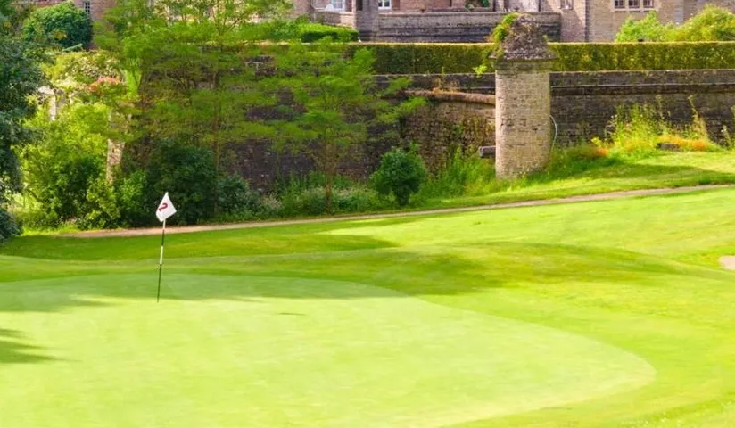 GOLF DU CHATEAU DE BOURNEL