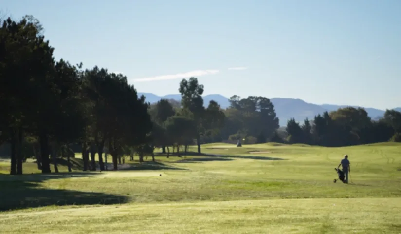 UGOLF MAKILA
